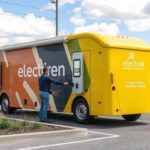 Parker launches Mobile Electrification Technology Center training program – Electrek