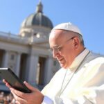Pope’s April prayer intention: Technology should benefit everyone – Vatican News